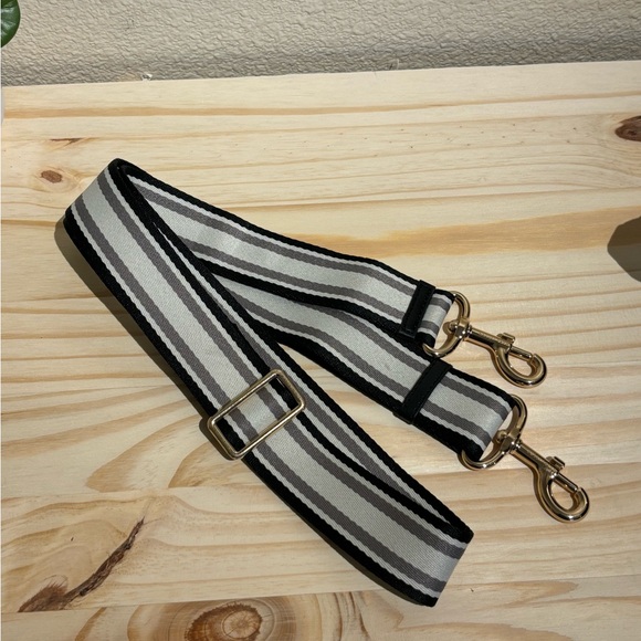 Mark Jacobs Medium Weekender Bag! - Picture 14 of 16